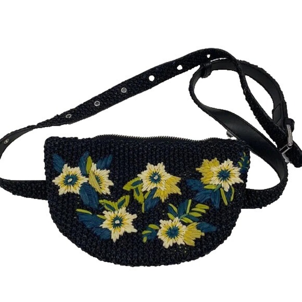 Sam Edelman Travel Black Floral Mini Belt Bag Waist Fanny Purse Wallet raffia